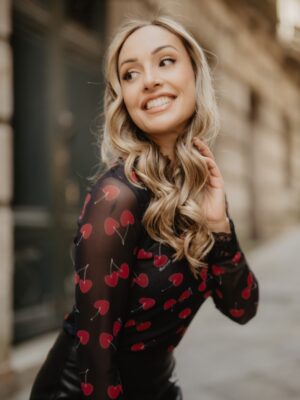 CAMISETA MANGA LARGA CEREZAS